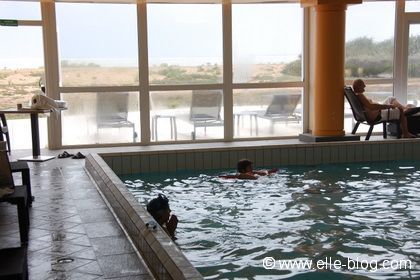 Piscine thalasso vue sur mer