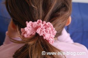 Chouchou rose crochet